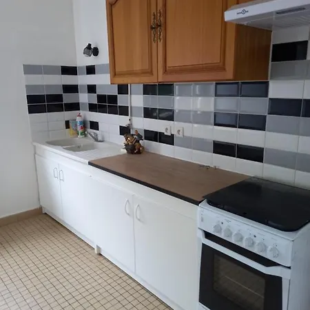 Spacieux Appartement 4 Pieces Beauvais Exterior foto